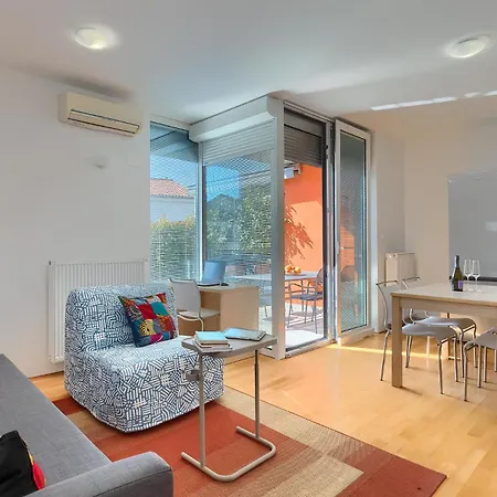 Lungo Mare Apartamento Pula