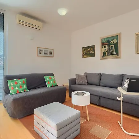 Lungo Mare * Пула