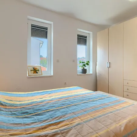 Lungo Mare Apartman Pula